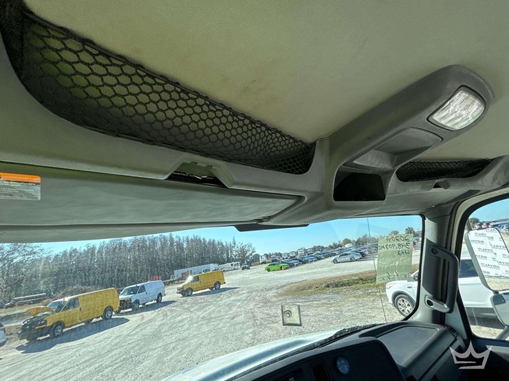 2020-international-mv607-image-19