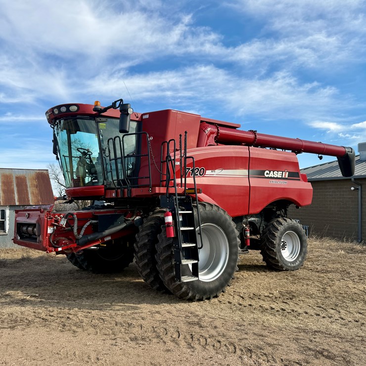 2010 CASE IH 7120