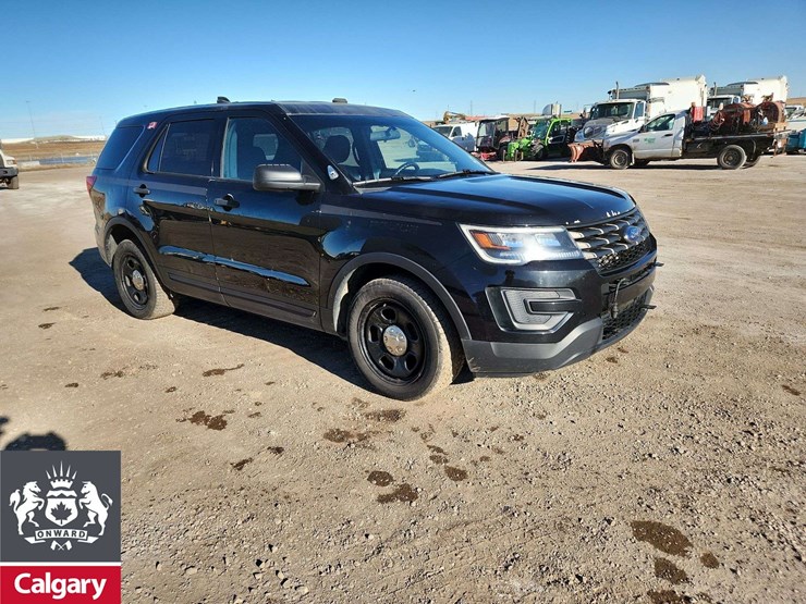 2019-ford-explorer-image-2