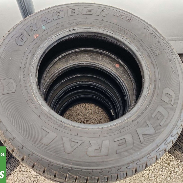 Set Of 4 General Grabber HTS Tires 225/75R16