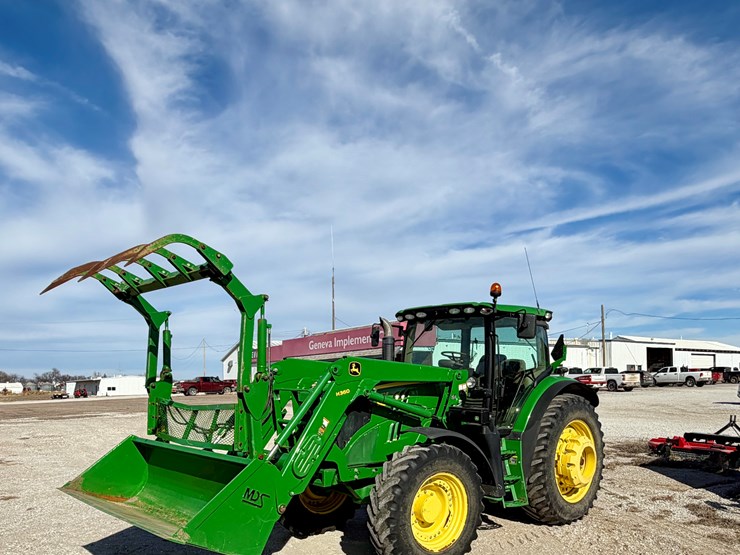 2015-john-deere-6150r-image-7