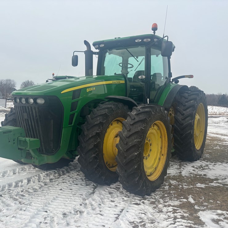 JOHN DEERE 8320