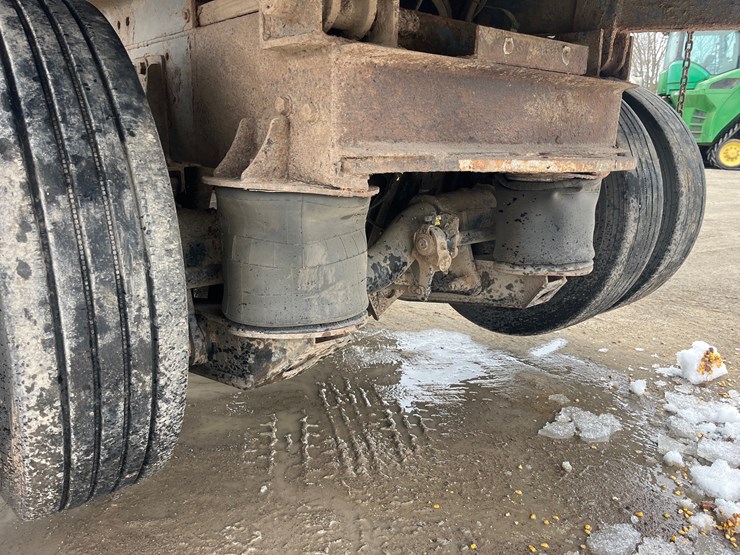 1998-mack-rd690s-image-22