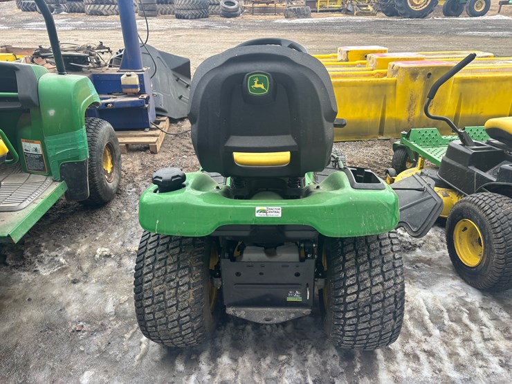 john-deere-x390-image-3