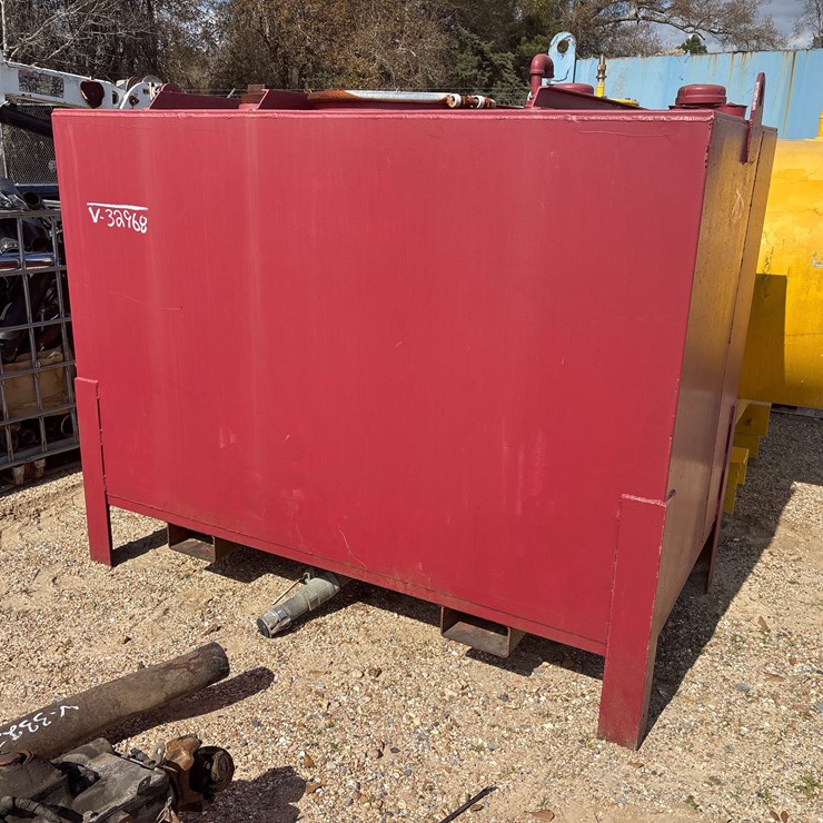 #1619 • SQUARE METAL TANK