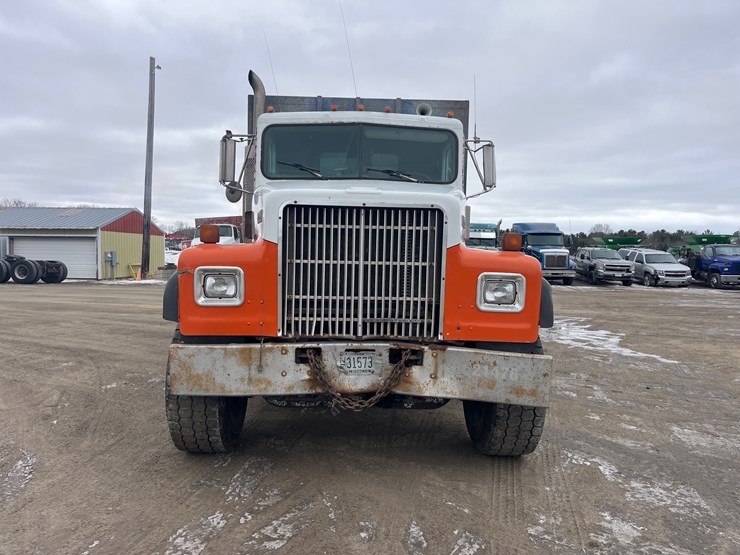 1996-international-5000-image-8