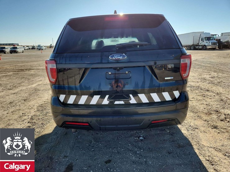 2018-ford-explorer-image-7