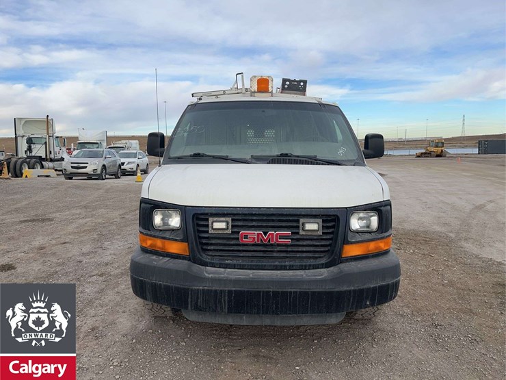 2015-gmc-3500-image-9