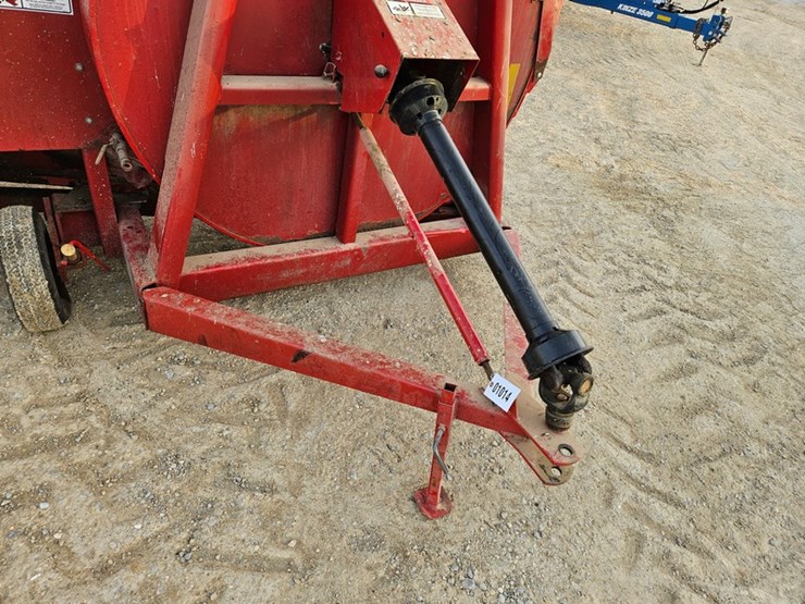 new-holland-f62b-image-10