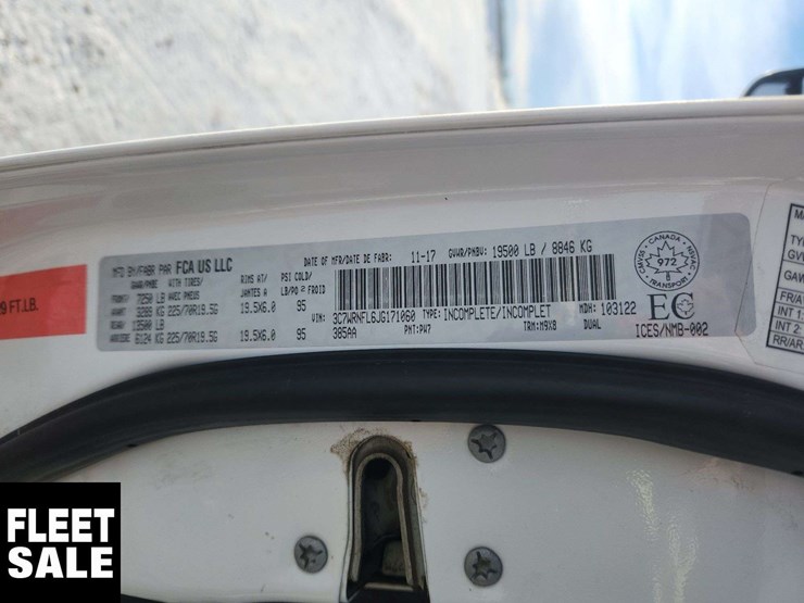 2018-ram-5500-slt-image-45