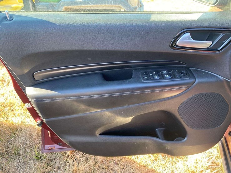 2021-dodge-durango-image-11