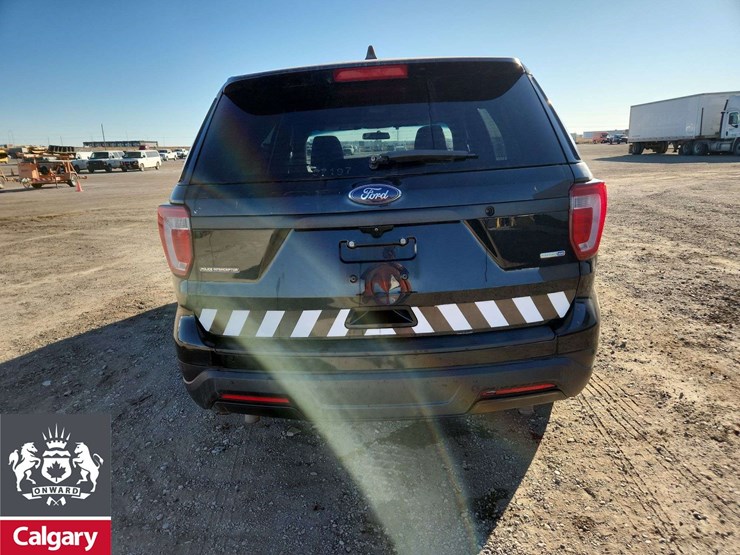 2019-ford-explorer-image-4