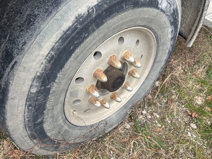 2007-peterbilt-357-image-12