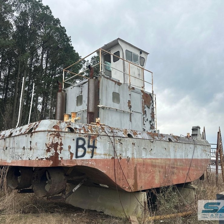 FELTONS BOAT 30X14 NEEDS ENGINE