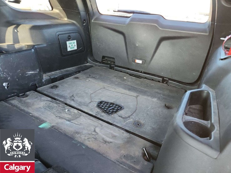 2018-ford-explorer-image-16