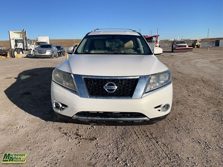 2014-nissan-pathfinder-image-9