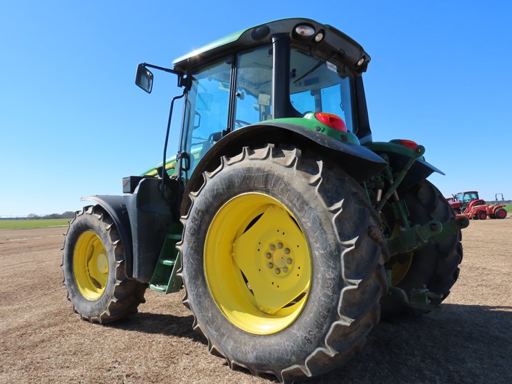 2020-john-deere-6120m-image-8