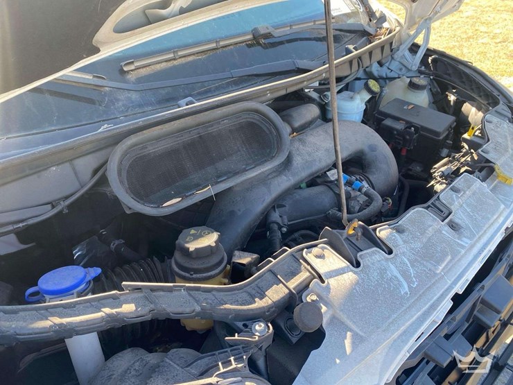 2017-ford-transit-image-8