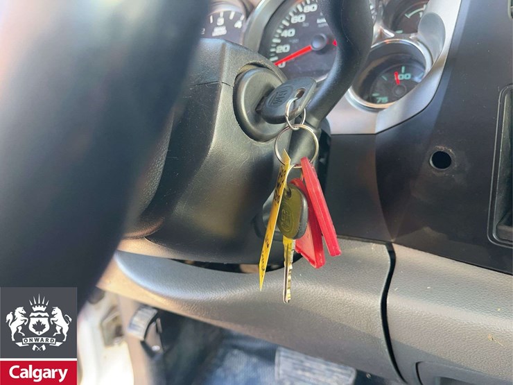 2013-gmc-sierra-2500hd-image-22