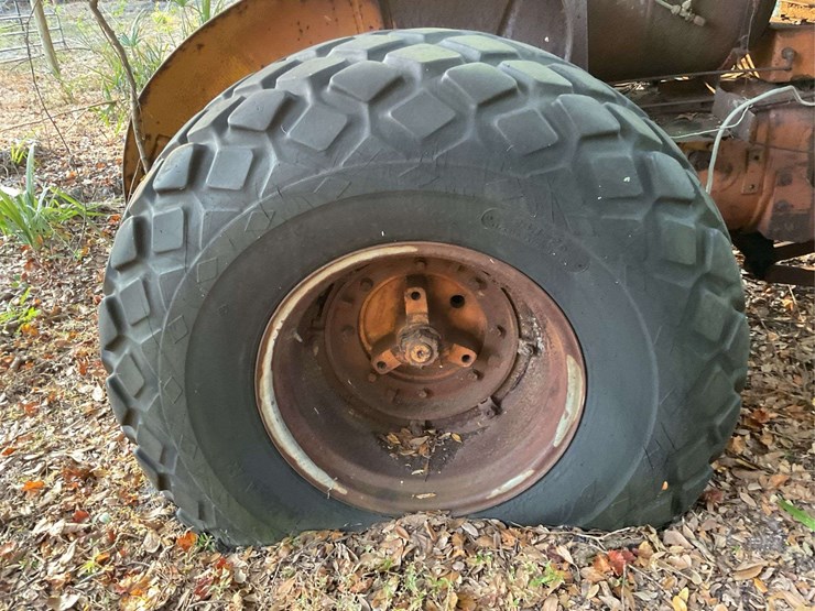 minneapolis-moline-lp-parts-tractor-image-26