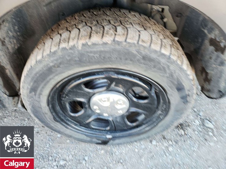 2019-ford-explorer-image-11