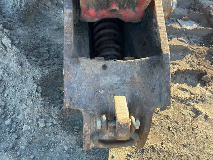 2020-link-belt-145x4-zero-swing-hydraulic-excavator-image-9