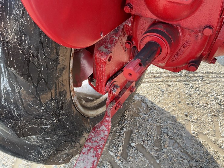 1955-mccormick-farmall-100-image-22