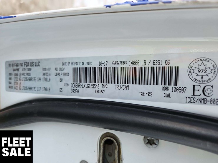 2018-dodge-3500-image-41