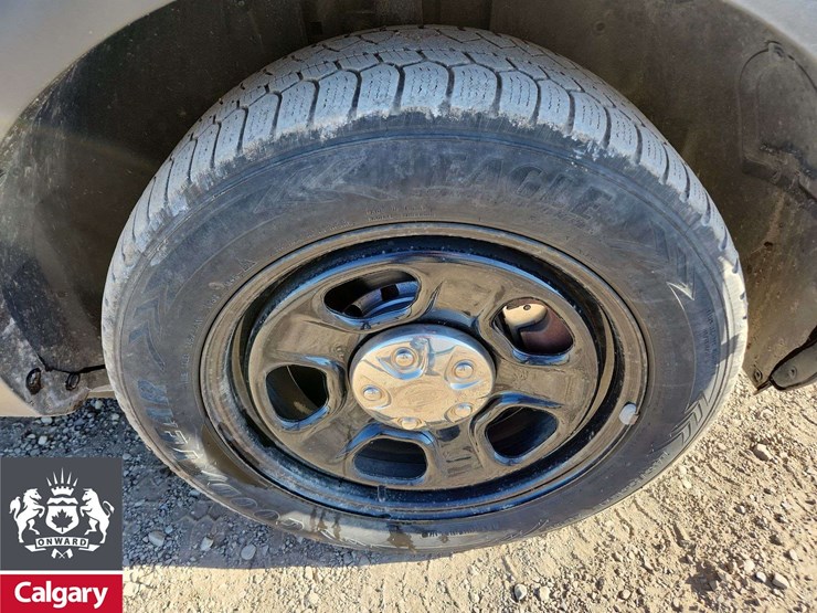 2019-ford-explorer-image-13