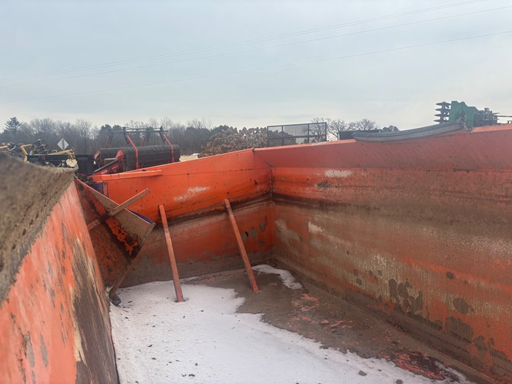 #4819-•-phils-pumping-&-fabrication-manure-dumpster-image-12