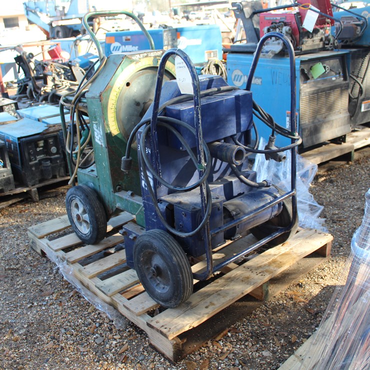 #5190 • PALLET OF 2 PIPE BENDER