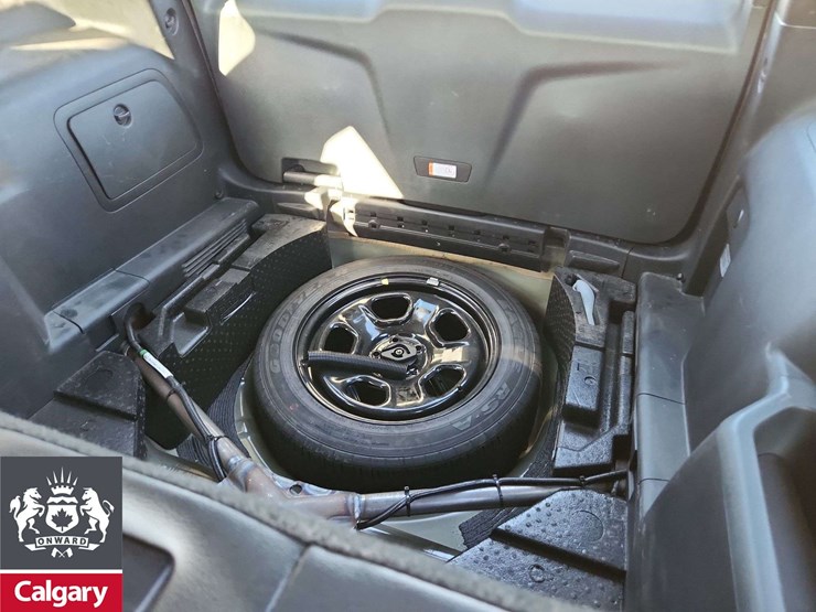 2019-ford-explorer-image-16