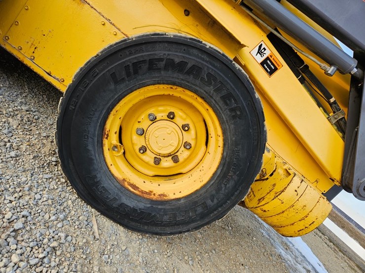 new-holland-ls180-image-29