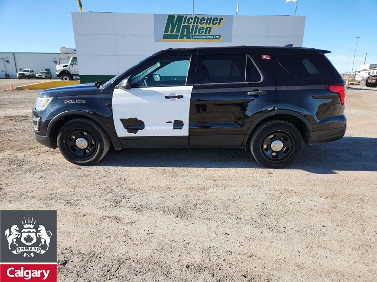 2019-ford-explorer-image-6