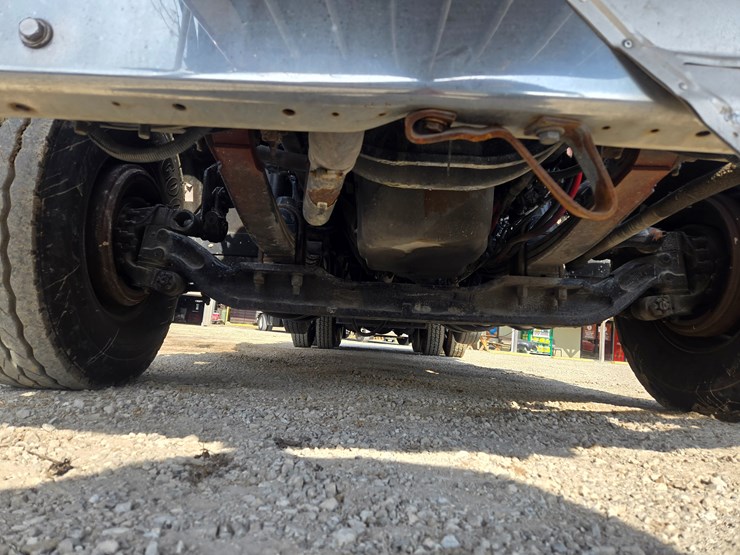 2015-kenworth-t800-image-47