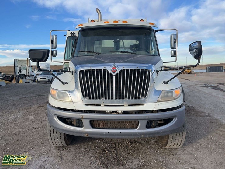 2017-international-workstar-7400-image-9