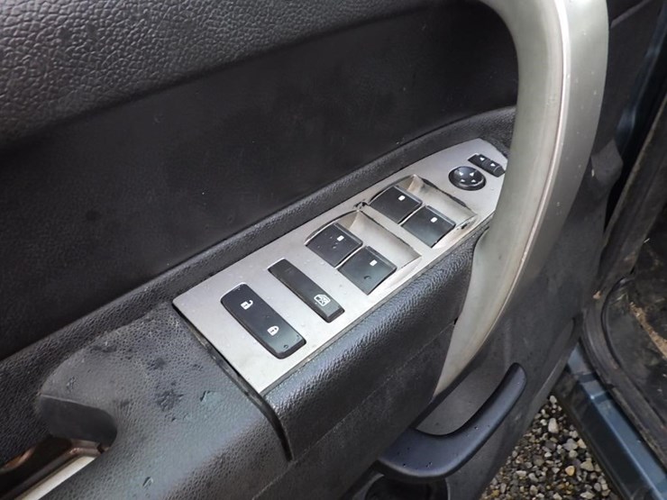 2011-chevrolet-2500-image-21