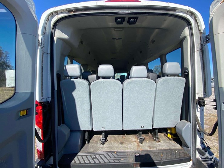 2017-ford-transit-image-19