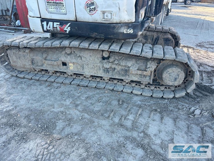 2020-link-belt-145x4-zero-swing-hydraulic-excavator-image-14