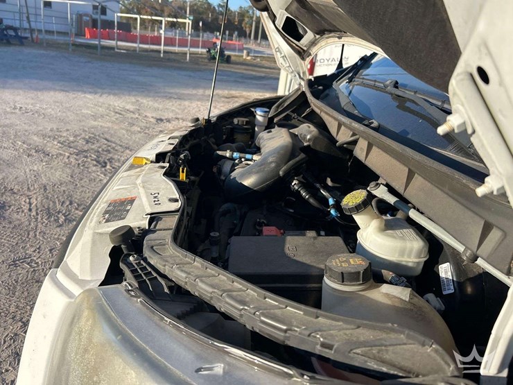 2017-ford-transit-image-9