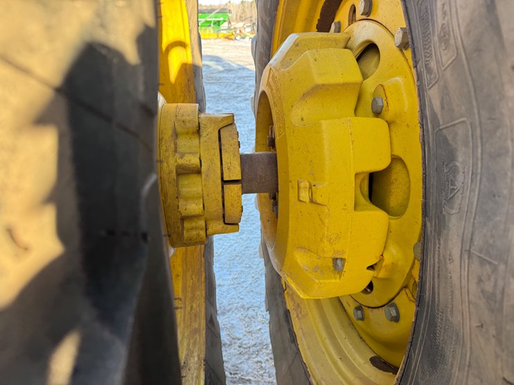 john-deere-r-image-24