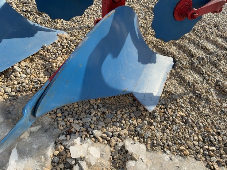 ih-2-14”-plow-image-19