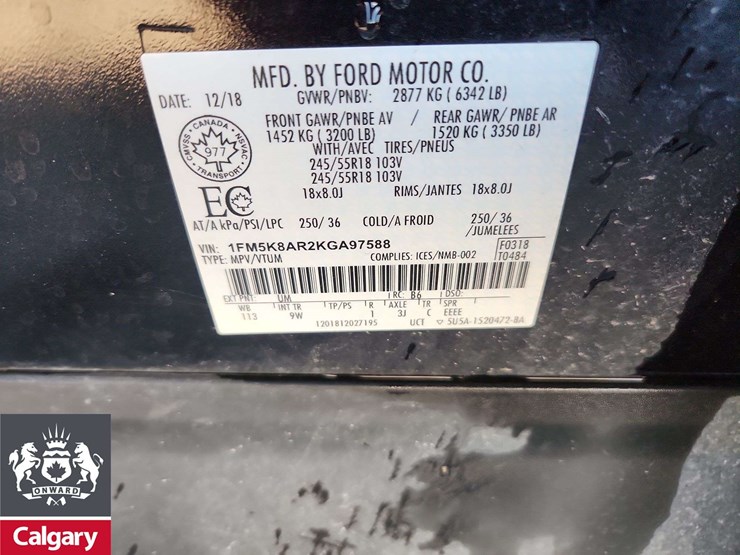 2019-ford-explorer-image-26