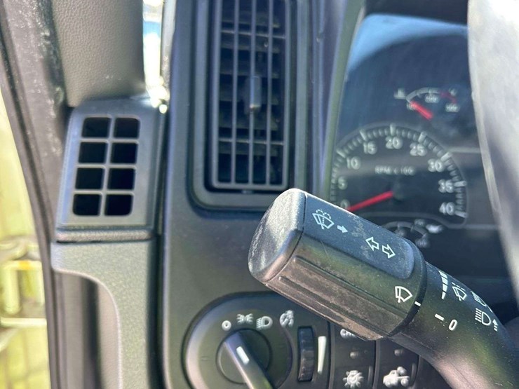 2020-international-mv607-image-14