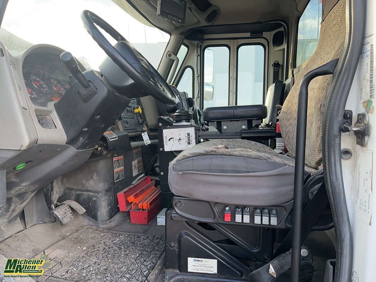 2017-international-workstar-7400-image-14