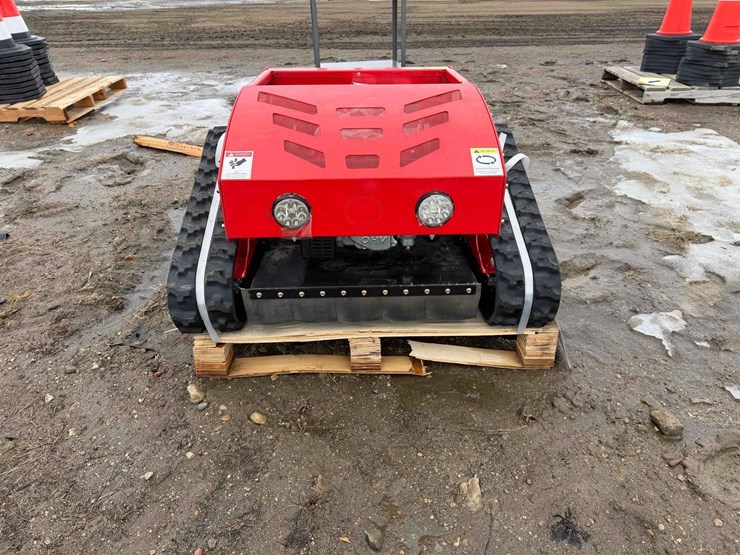 future-crawler-lawn-mower-image-8