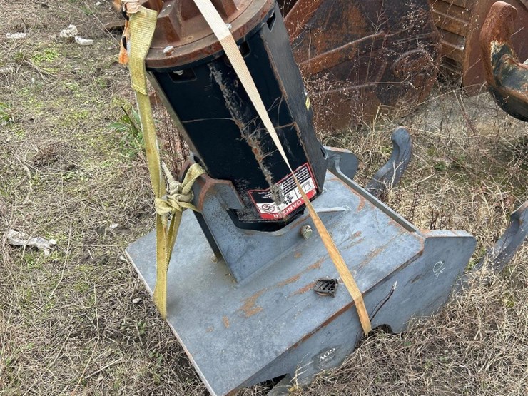 john-deere-pa40-planetary-auger-excavator-attachment-image-2