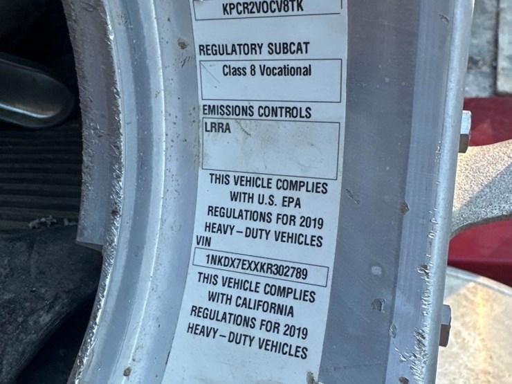 2019-kenworth-t800-image-14