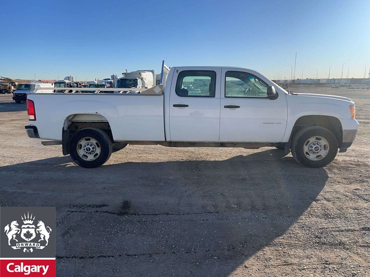 2013-gmc-sierra-2500hd-image-8