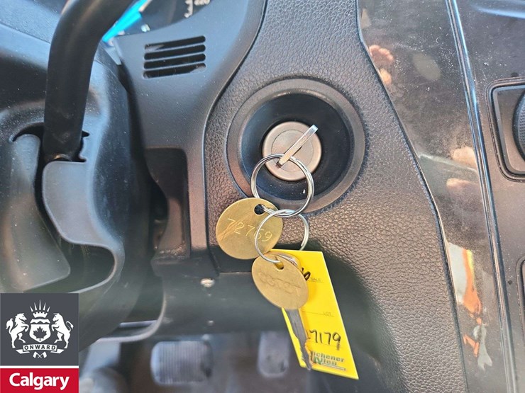 2017-ford-explorer-image-22